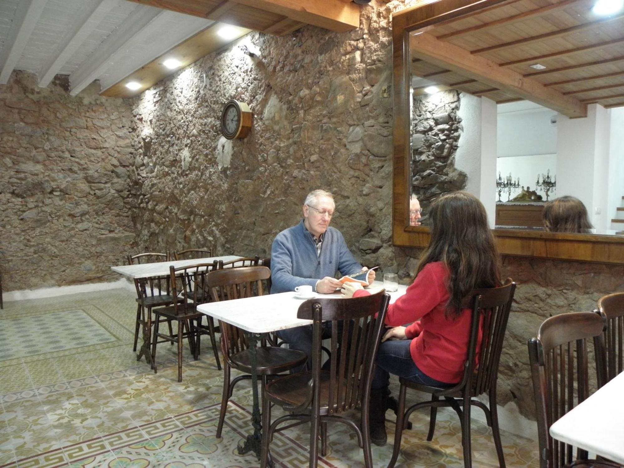 Hostal Cal Pla Sant Llorenc Savall Exterior foto
